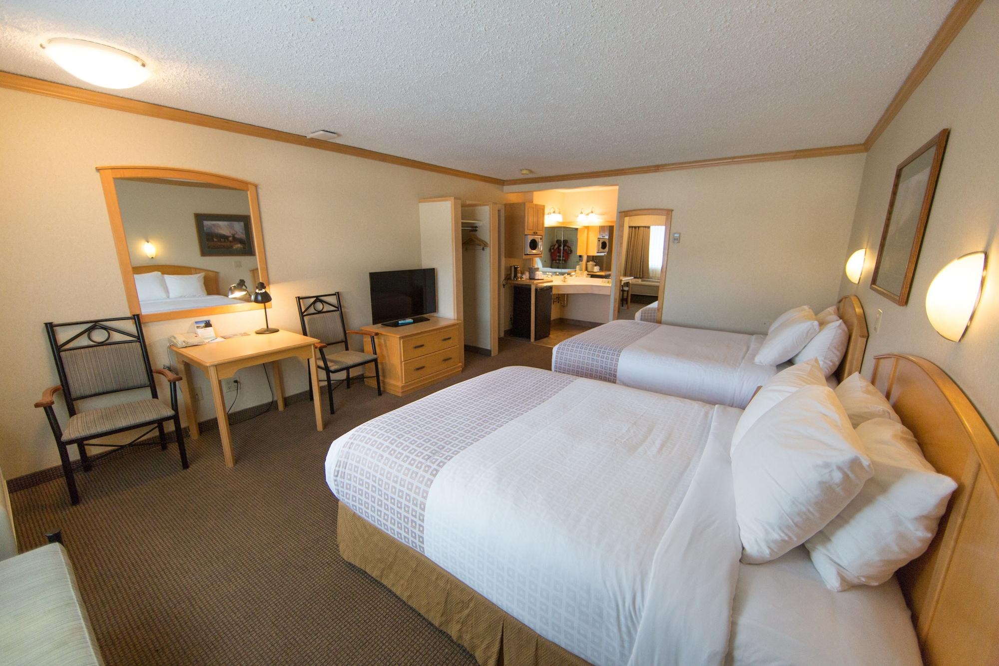Mount Robson Inn Джаспър Екстериор снимка